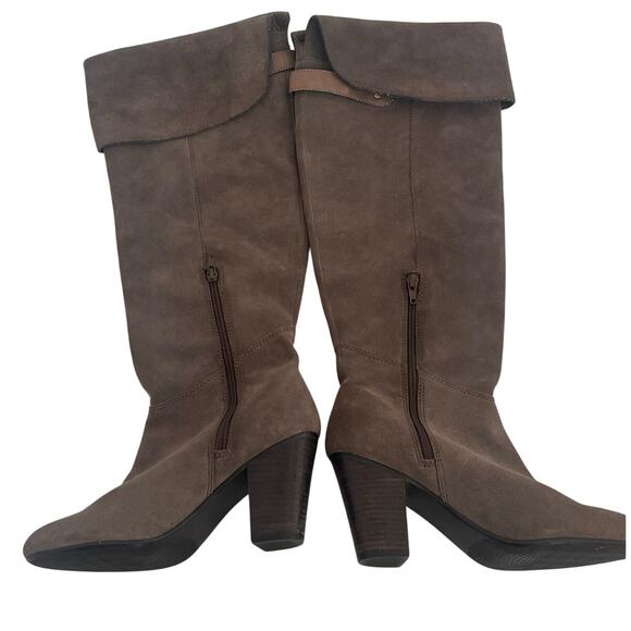 Women's Nicole Taupe Soft Leather High Heeled Fall Tall Boot Adj Strap Size 9M - Picture 2 of 7